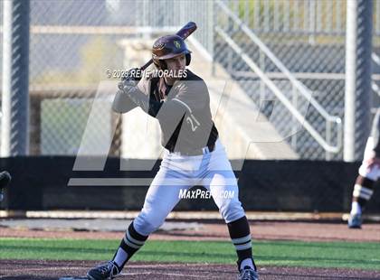 Thumbnail 2 in Harvard-Westlake vs St Francis photogallery.