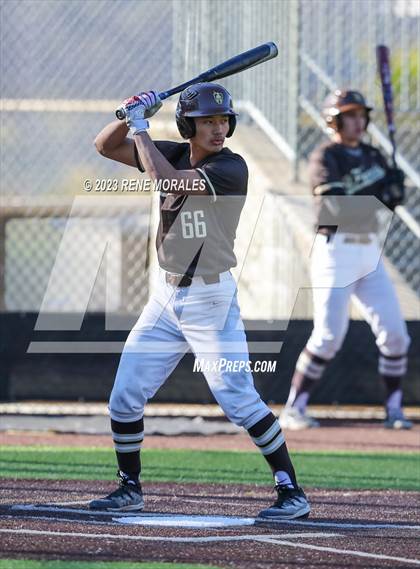 Thumbnail 2 in Harvard-Westlake vs St Francis photogallery.