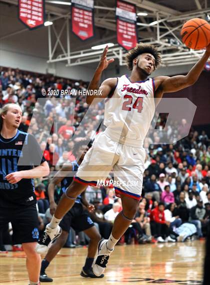 Thumbnail 3 in Huss vs. Freedom (NCHSAA 3A Western Regional Final) photogallery.