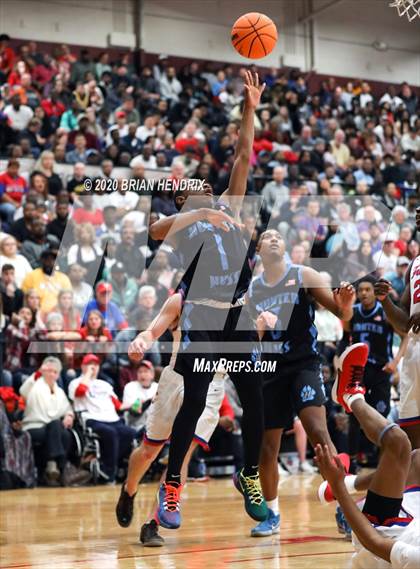 Thumbnail 3 in Huss vs. Freedom (NCHSAA 3A Western Regional Final) photogallery.