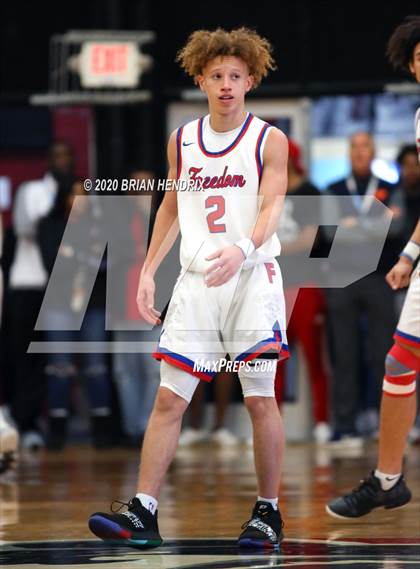 Thumbnail 2 in Huss vs. Freedom (NCHSAA 3A Western Regional Final) photogallery.
