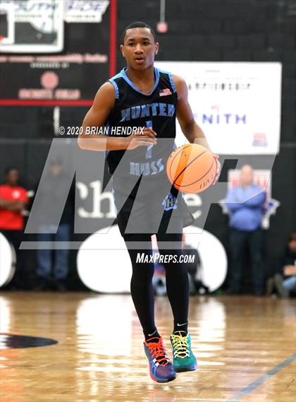 Thumbnail 1 in Huss vs. Freedom (NCHSAA 3A Western Regional Final) photogallery.