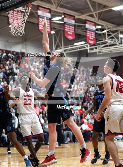 Thumbnail 3 in Huss vs. Freedom (NCHSAA 3A Western Regional Final) photogallery.