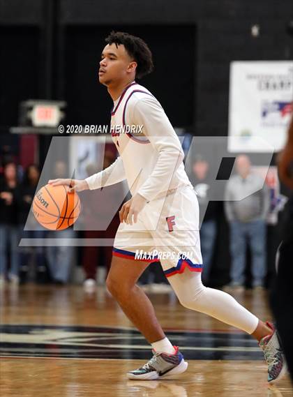 Thumbnail 2 in Huss vs. Freedom (NCHSAA 3A Western Regional Final) photogallery.