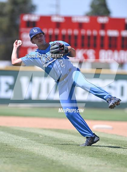 Thumbnail 1 in Los Osos vs. Corona (CIF SS Div1 Round 2) photogallery.