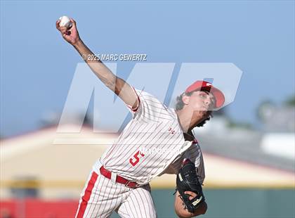 Thumbnail 2 in Los Osos vs. Corona (CIF SS Div1 Round 2) photogallery.