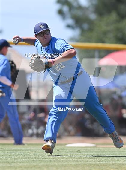 Thumbnail 3 in Los Osos vs. Corona (CIF SS Div1 Round 2) photogallery.