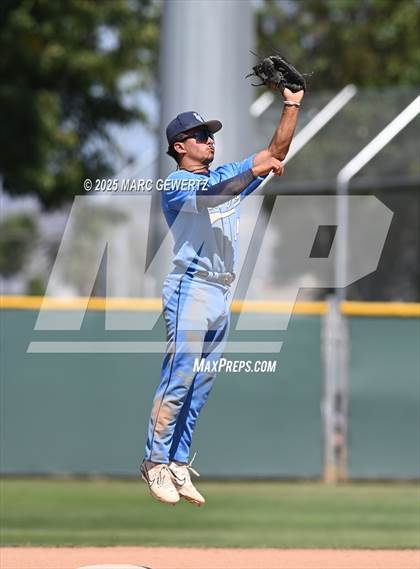 Thumbnail 1 in Los Osos vs. Corona (CIF SS Div1 Round 2) photogallery.