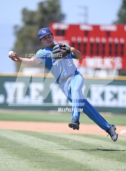 Thumbnail 2 in Los Osos vs. Corona (CIF SS Div1 Round 2) photogallery.