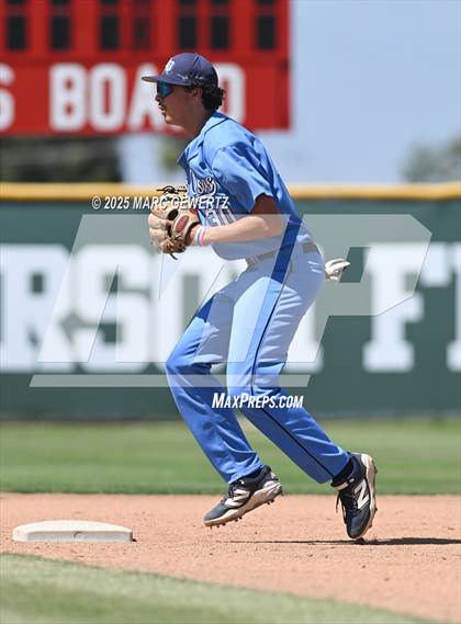 Thumbnail 2 in Los Osos vs. Corona (CIF SS Div1 Round 2) photogallery.