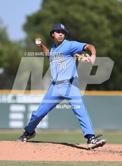 Thumbnail 2 in Los Osos vs. Corona (CIF SS Div1 Round 2) photogallery.