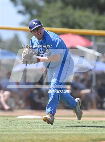 Thumbnail 2 in Los Osos vs. Corona (CIF SS Div1 Round 2) photogallery.