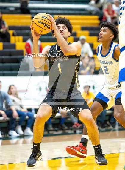 Thumbnail 2 in Salesian College Preparatory vs. Windward (The Classic at Damien) photogallery.