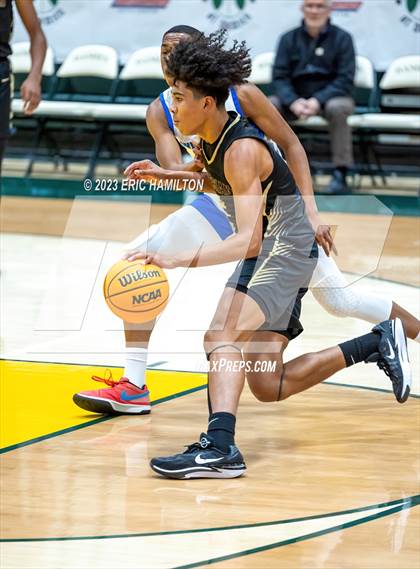 Thumbnail 3 in Salesian College Preparatory vs. Windward (The Classic at Damien) photogallery.