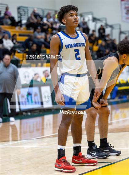 Thumbnail 3 in Salesian College Preparatory vs. Windward (The Classic at Damien) photogallery.