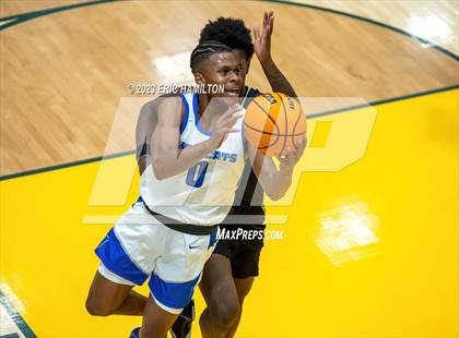 Thumbnail 3 in Salesian College Preparatory vs. Windward (The Classic at Damien) photogallery.