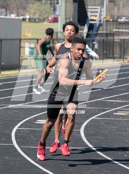 Thumbnail 1 in Trojan Relays Preseason Invitational photogallery.