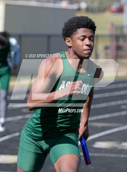 Thumbnail 3 in Trojan Relays Preseason Invitational photogallery.