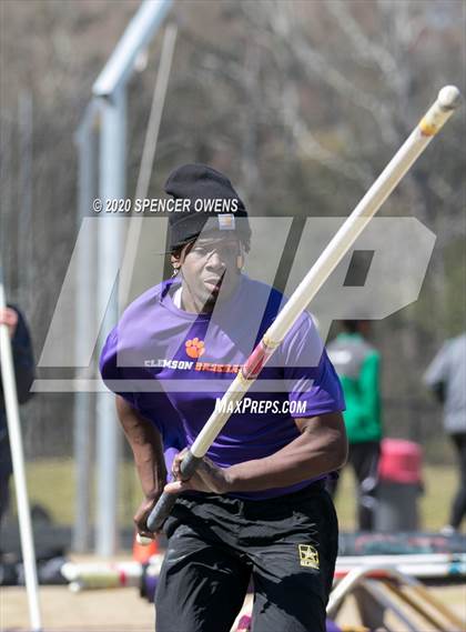 Thumbnail 2 in Trojan Relays Preseason Invitational photogallery.