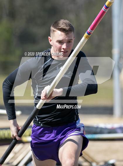 Thumbnail 3 in Trojan Relays Preseason Invitational photogallery.