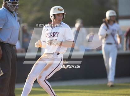 Thumbnail 2 in West Laurens vs Perry  photogallery.