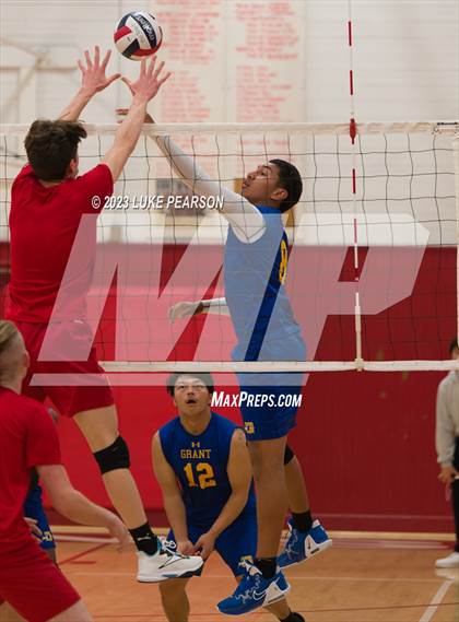 Thumbnail 1 in Grant @ McClatchy photogallery.