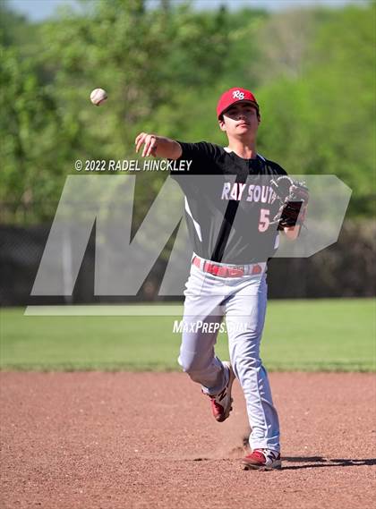 Thumbnail 2 in Raytown South @ Fort Osage photogallery.