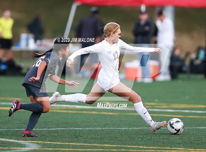 Thumbnail 3 in Archbishop Mitty vs. Monte Vista photogallery.