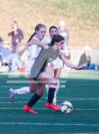 Thumbnail 2 in Archbishop Mitty vs. Monte Vista photogallery.