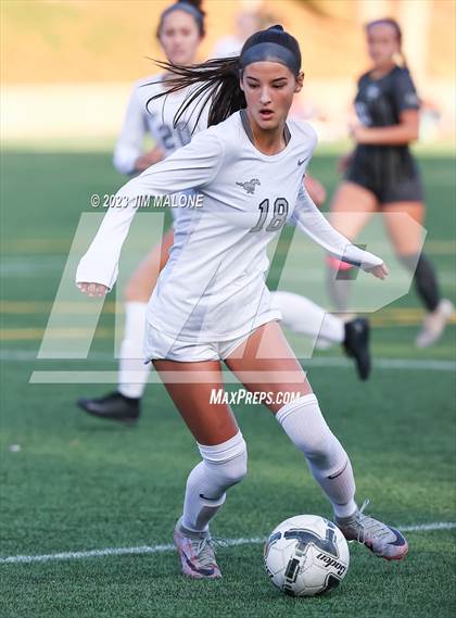 Thumbnail 2 in Archbishop Mitty vs. Monte Vista photogallery.