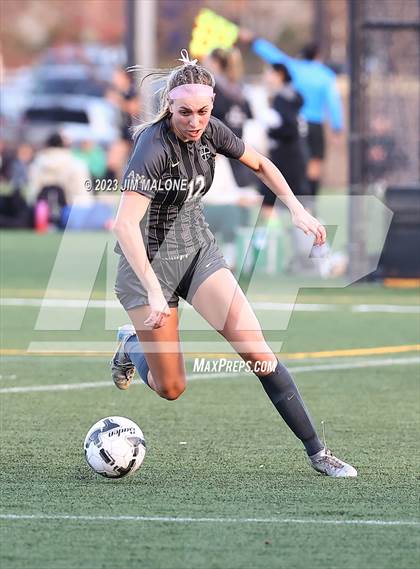 Thumbnail 2 in Archbishop Mitty vs. Monte Vista photogallery.