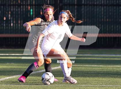 Thumbnail 3 in Archbishop Mitty vs. Monte Vista photogallery.