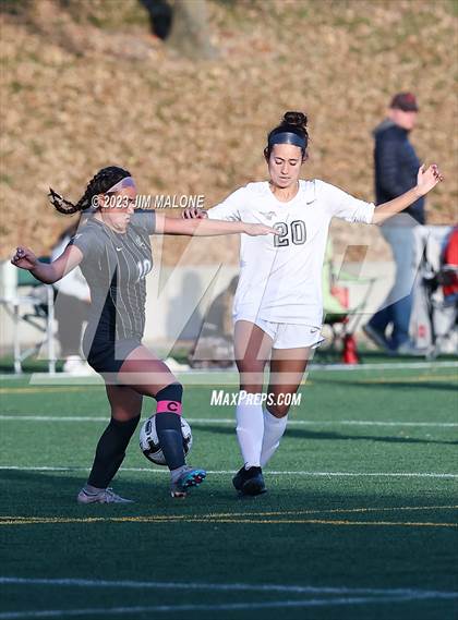 Thumbnail 3 in Archbishop Mitty vs. Monte Vista photogallery.