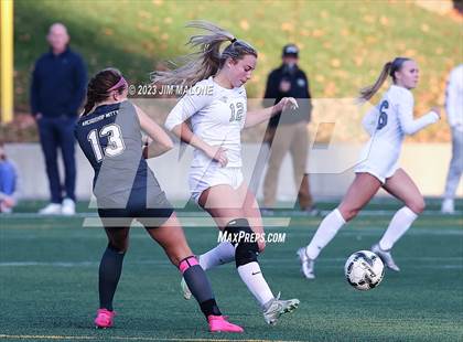 Thumbnail 3 in Archbishop Mitty vs. Monte Vista photogallery.