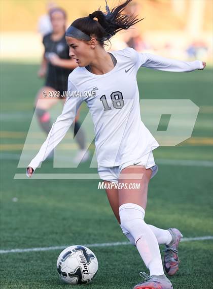 Thumbnail 3 in Archbishop Mitty vs. Monte Vista photogallery.