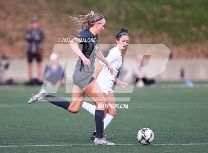 Thumbnail 3 in Archbishop Mitty vs. Monte Vista photogallery.