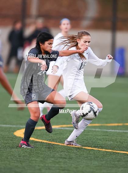 Thumbnail 2 in Archbishop Mitty vs. Monte Vista photogallery.