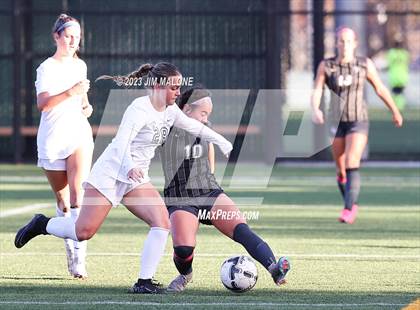 Thumbnail 2 in Archbishop Mitty vs. Monte Vista photogallery.