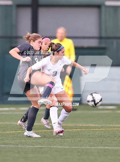Thumbnail 3 in Archbishop Mitty vs. Monte Vista photogallery.