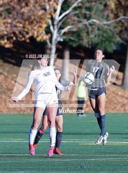 Thumbnail 3 in Archbishop Mitty vs. Monte Vista photogallery.