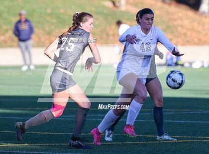 Thumbnail 2 in Archbishop Mitty vs. Monte Vista photogallery.