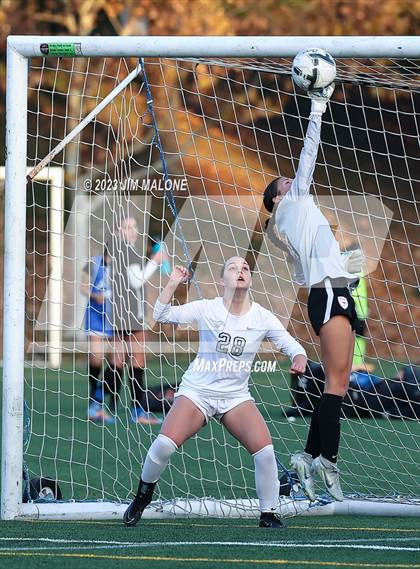 Thumbnail 1 in Archbishop Mitty vs. Monte Vista photogallery.