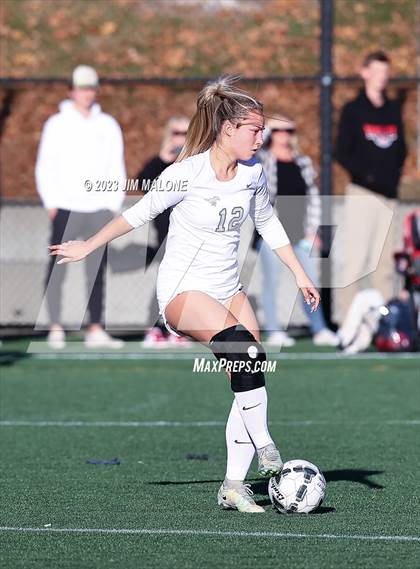 Thumbnail 2 in Archbishop Mitty vs. Monte Vista photogallery.