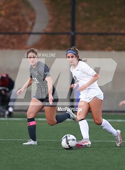 Thumbnail 3 in Archbishop Mitty vs. Monte Vista photogallery.
