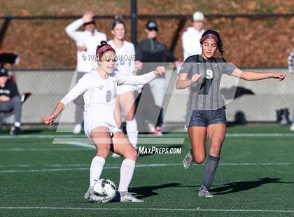 Thumbnail 3 in Archbishop Mitty vs. Monte Vista photogallery.