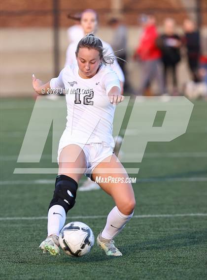 Thumbnail 2 in Archbishop Mitty vs. Monte Vista photogallery.