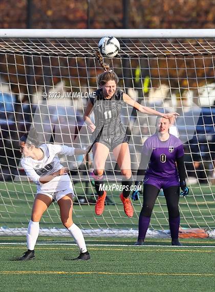 Thumbnail 2 in Archbishop Mitty vs. Monte Vista photogallery.