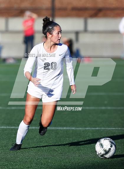 Thumbnail 2 in Archbishop Mitty vs. Monte Vista photogallery.