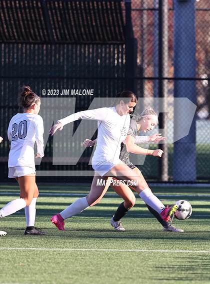 Thumbnail 2 in Archbishop Mitty vs. Monte Vista photogallery.