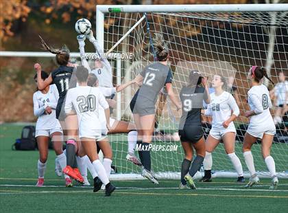 Thumbnail 2 in Archbishop Mitty vs. Monte Vista photogallery.